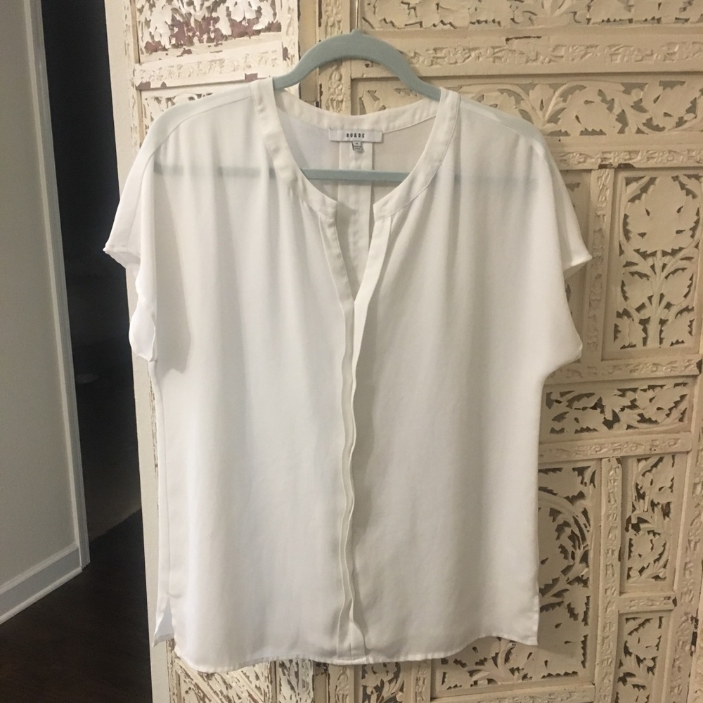 RO & DE White Short Sleeve Top